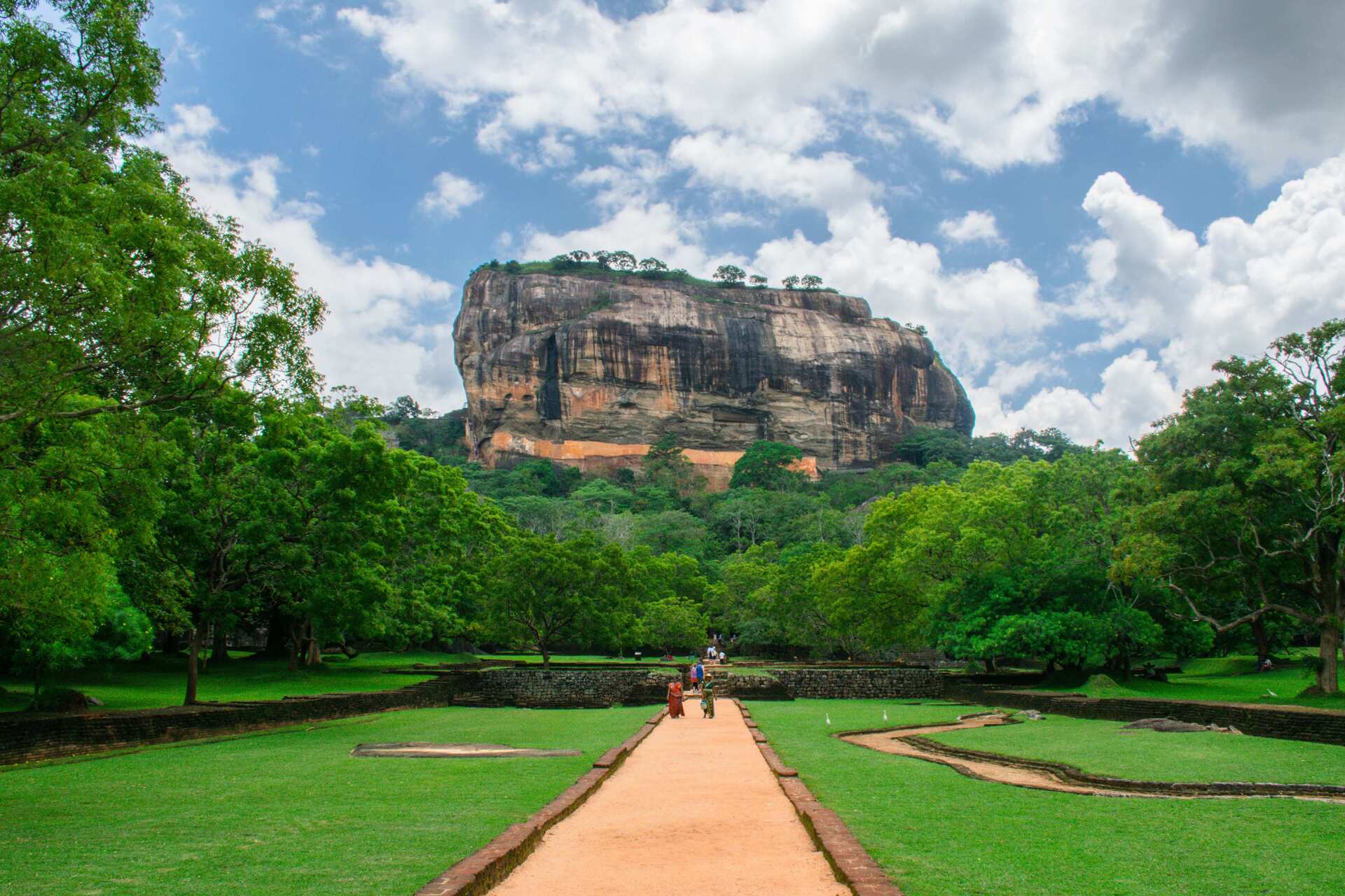 Sigiriya Lion Rock fortress on a 2 week Sri Lanka itinerary